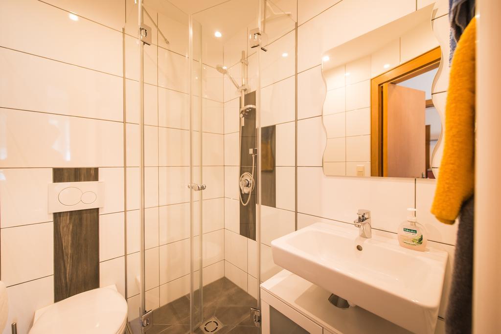 Hotel Pension Barbara ซังต์ มาร์ติน อัม เทนเนนเกอเบียร์เกอ ภายนอก รูปภาพ