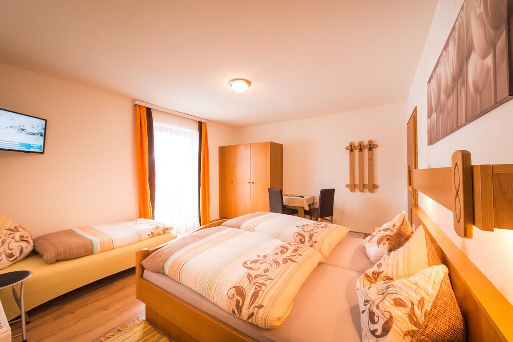 Hotel Pension Barbara ซังต์ มาร์ติน อัม เทนเนนเกอเบียร์เกอ ภายนอก รูปภาพ