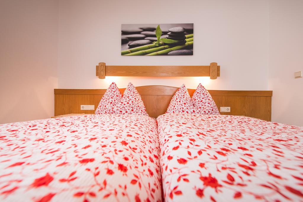 Hotel Pension Barbara ซังต์ มาร์ติน อัม เทนเนนเกอเบียร์เกอ ภายนอก รูปภาพ