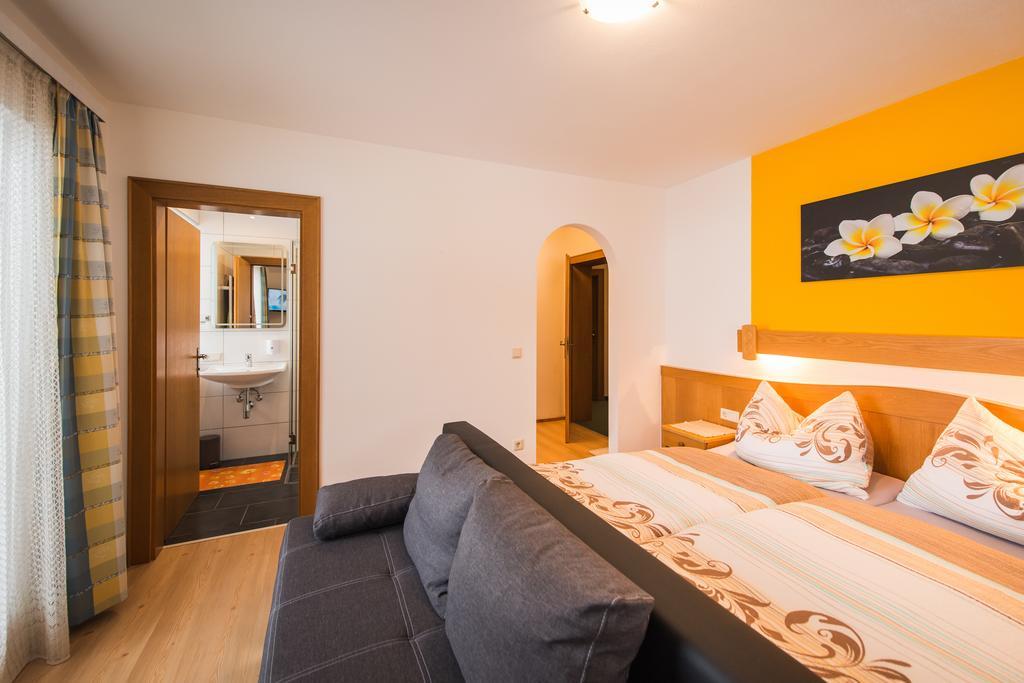Hotel Pension Barbara ซังต์ มาร์ติน อัม เทนเนนเกอเบียร์เกอ ภายนอก รูปภาพ
